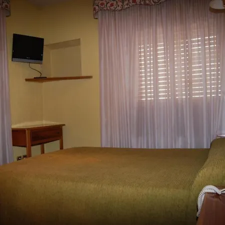 A Nieu Hotel Jaca