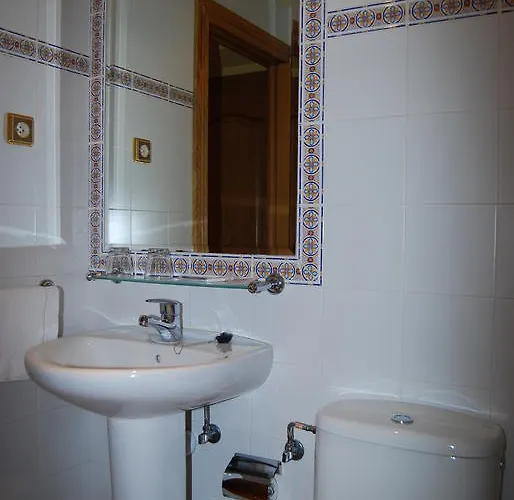 亚尼乌酒店 * 哈卡