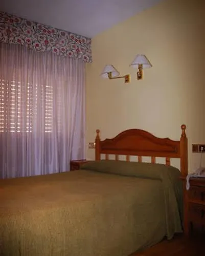 亚尼乌酒店 哈卡